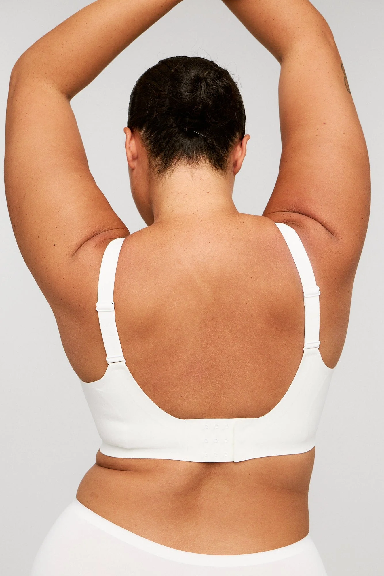 BioFlex™ Wireless Full Bust T-shirt Bra - Image 15
