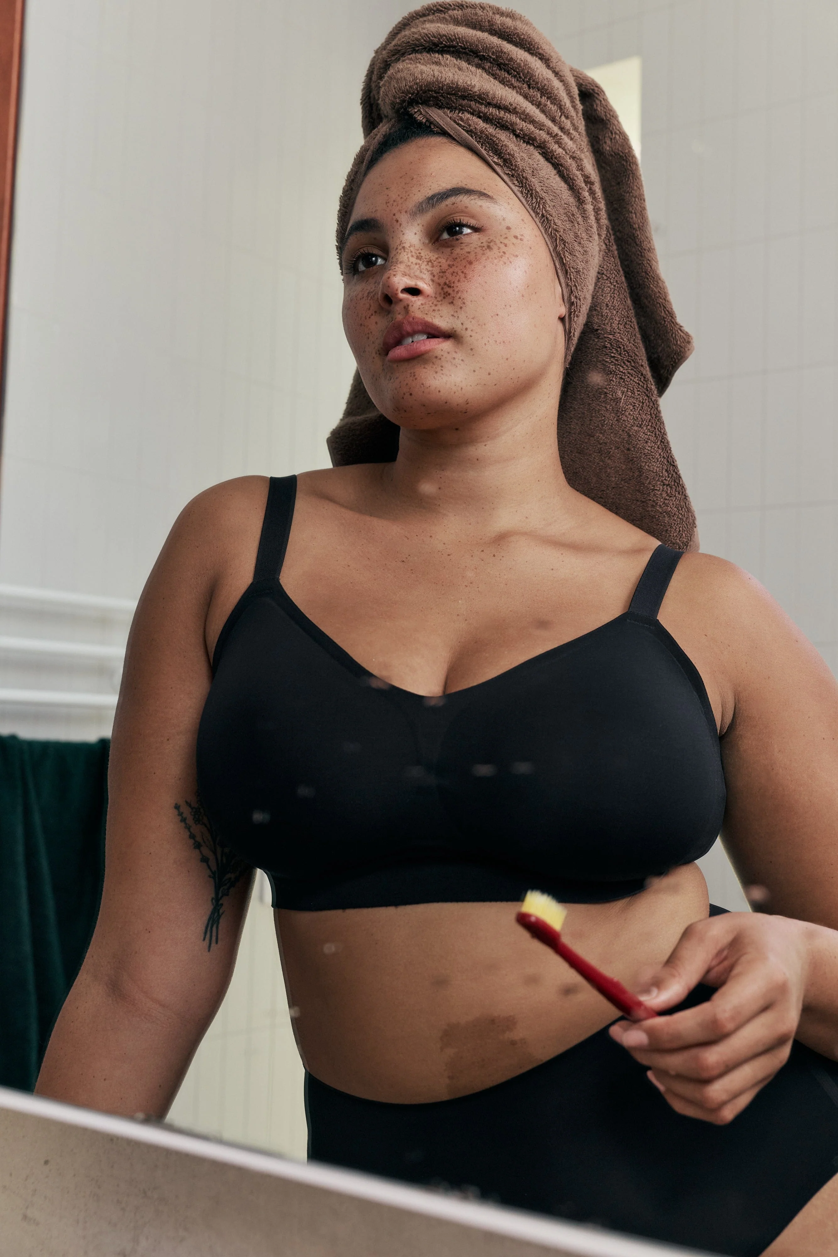 BioFlex™ Wireless Full Bust T-shirt Bra - Image 20