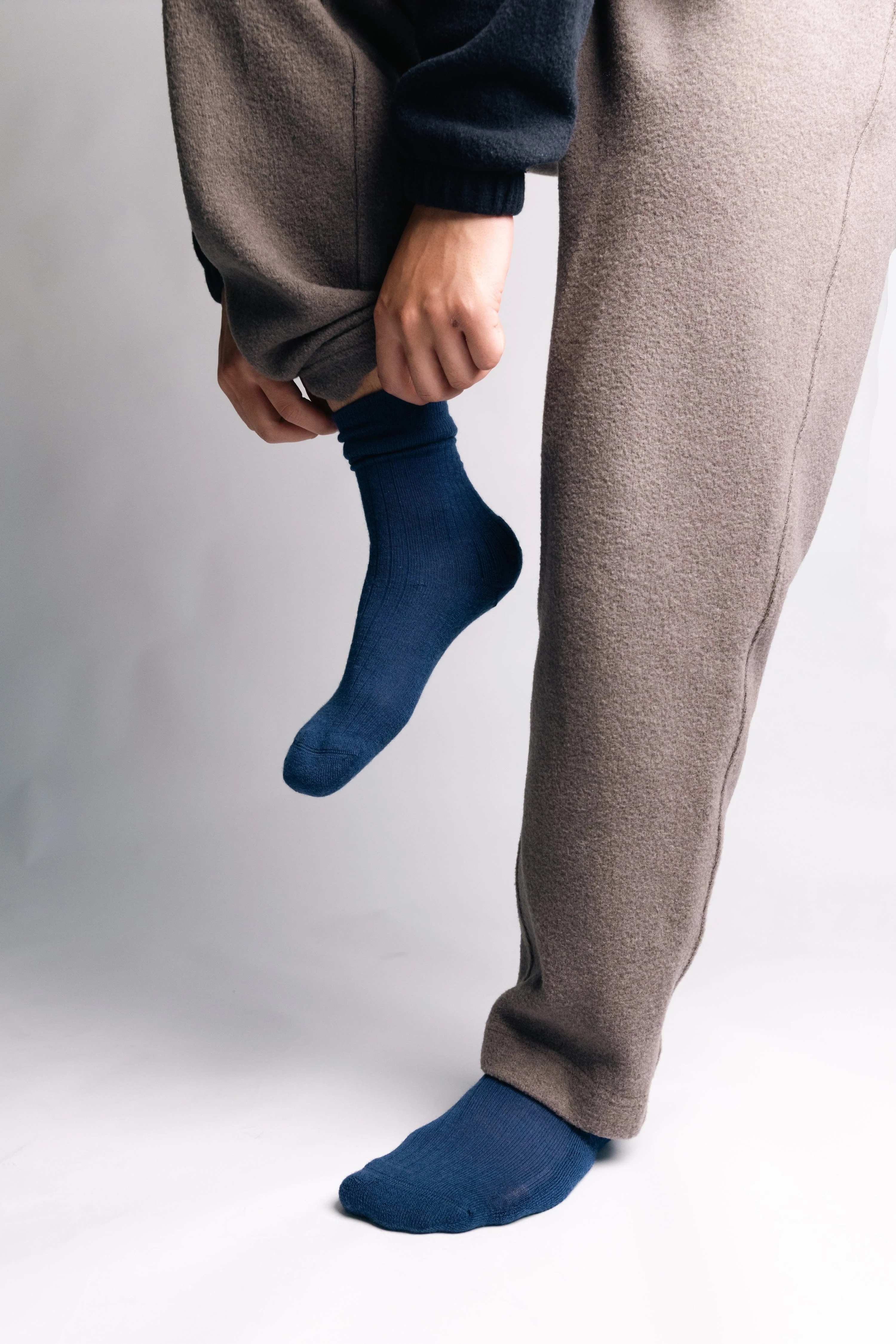 Cashmere-Merino Ribbed Crew Sock - Image 19