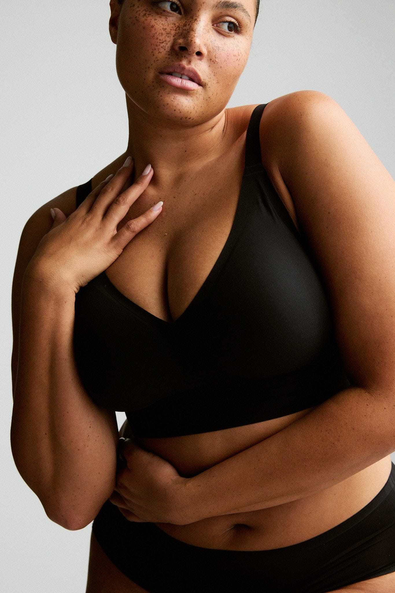 GlowTint™ Full Bust Travel Bra - Image 11